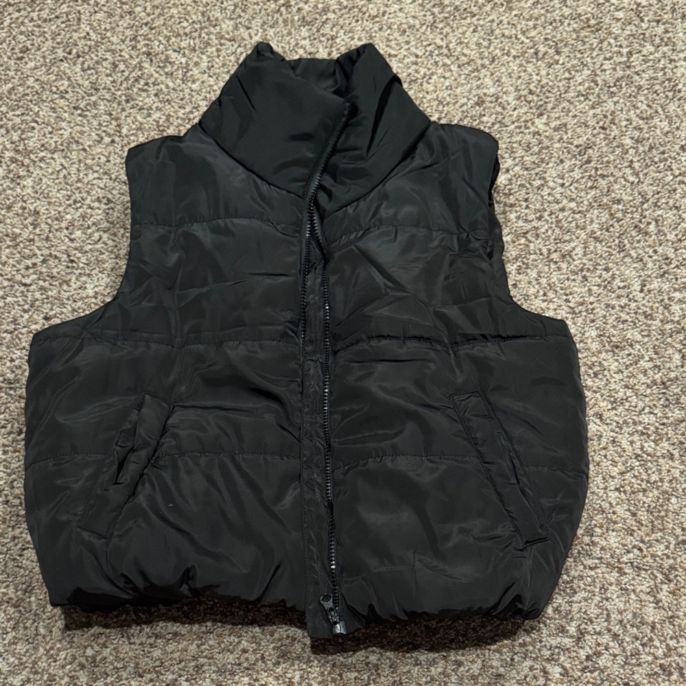 Women's Black Puffer Vest